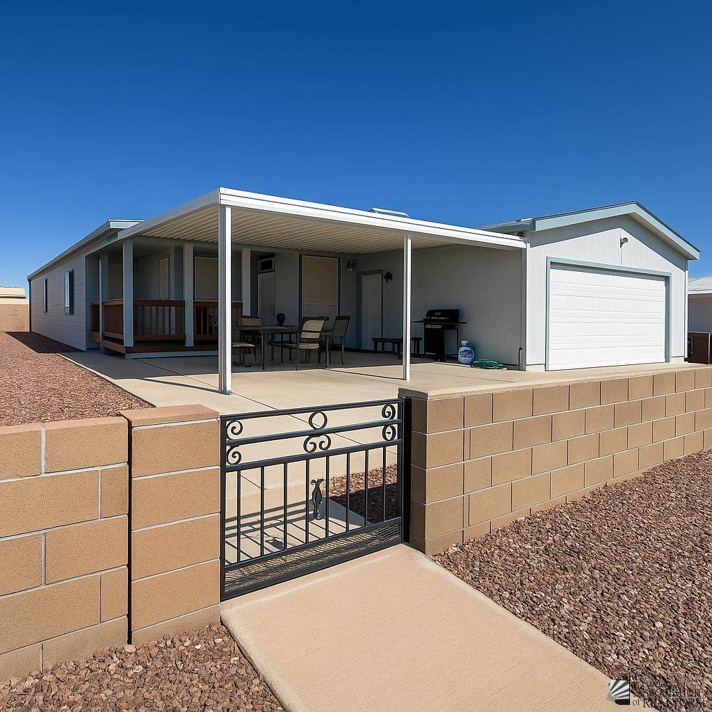 10471 Spring Ave - Photo 1