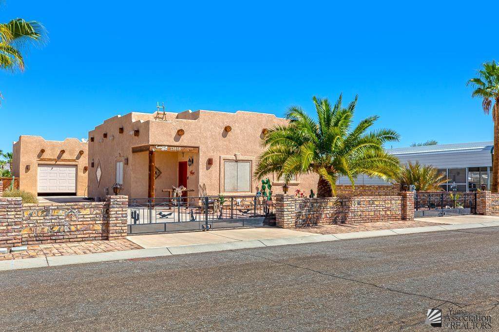 13816 54 DR - Photo 1