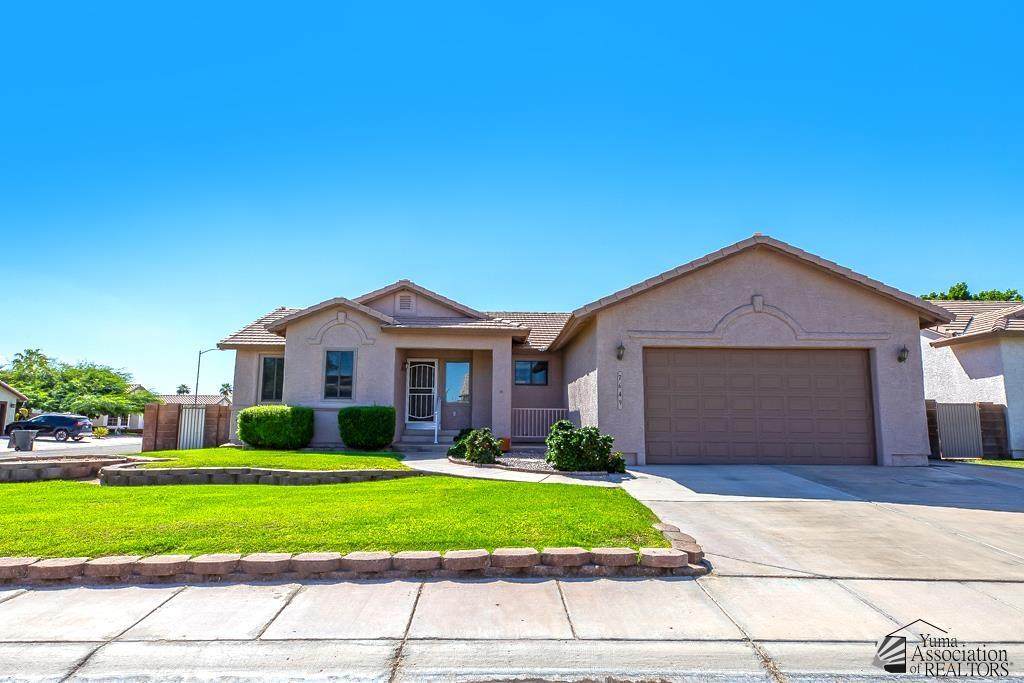 7649 25 ST - Photo 1