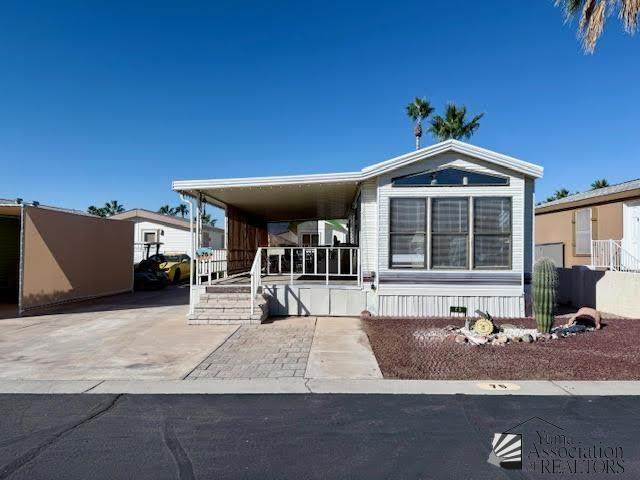 5707 32 ST - Photo 1