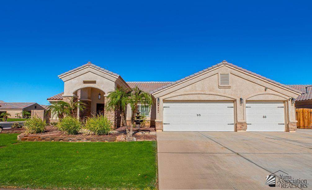 5826 39 ST - Photo 1