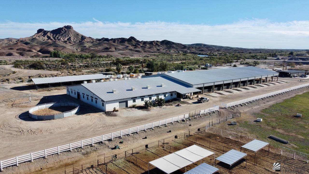 7867 County 2 St - Photo 1