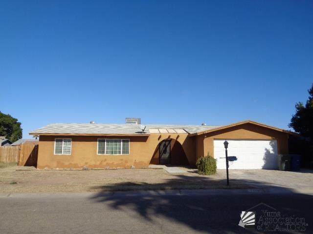 2216 19 ST - Photo 1