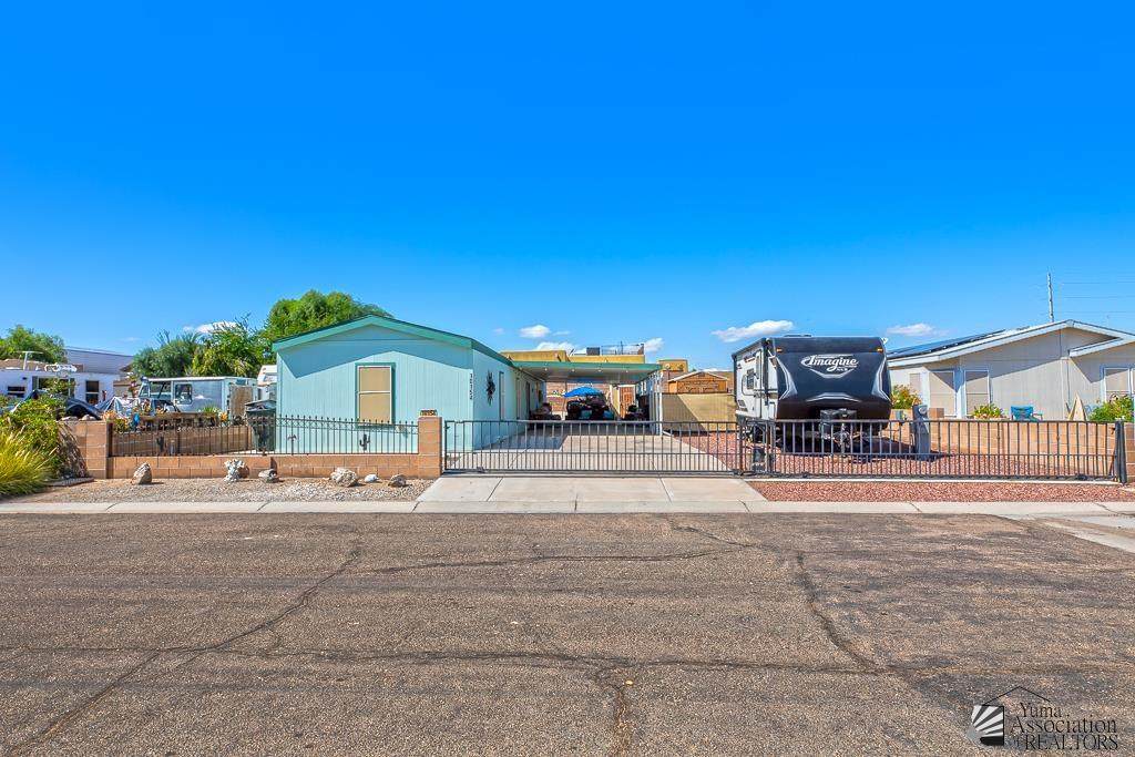 10154 Summer Ave - Photo 1