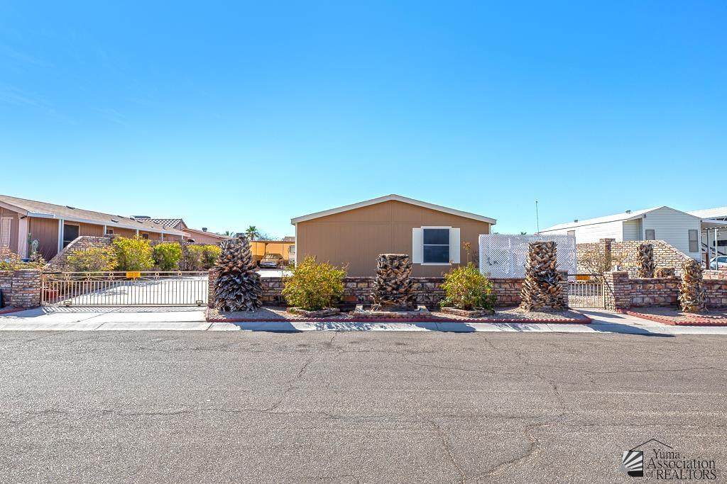 12603 45 ST - Photo 1