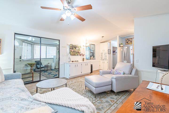 5707 32 ST - Photo 1