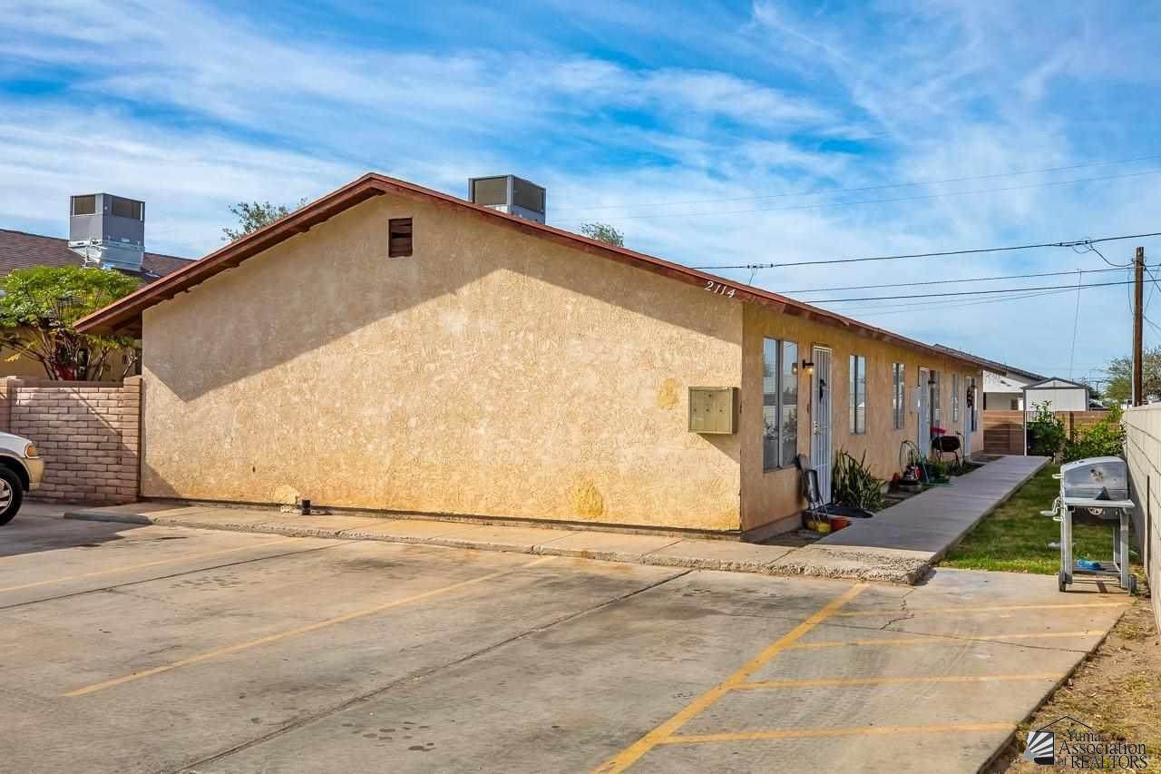 2114 Walnut Ave - Photo 1