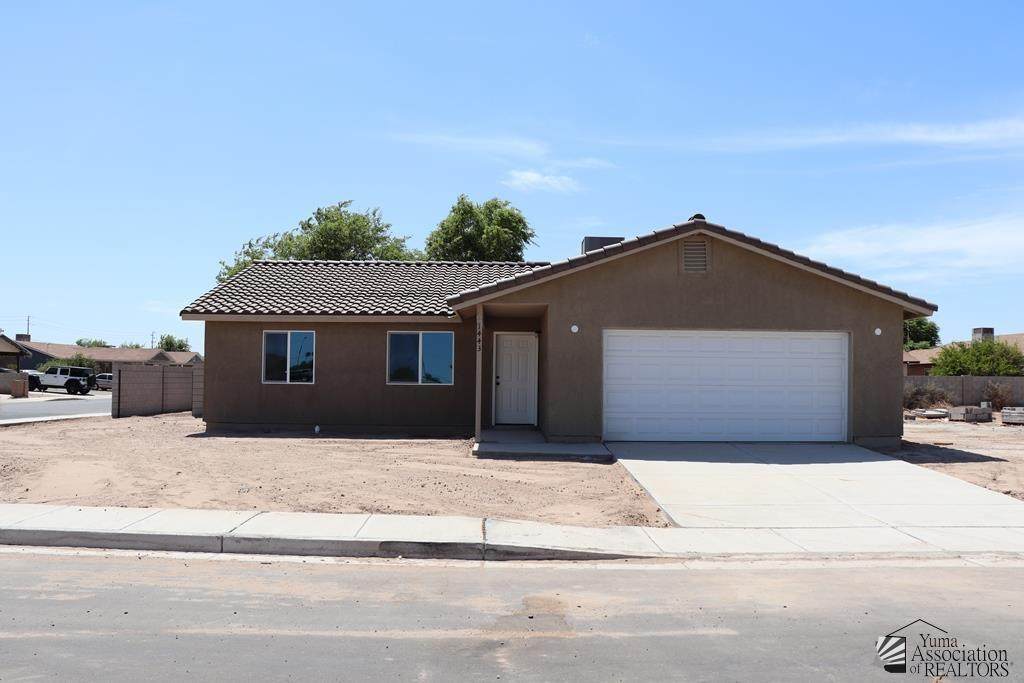 1348 Mendota Ave - Photo 1