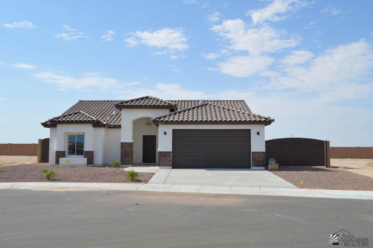 13135 55 LN - Photo 1