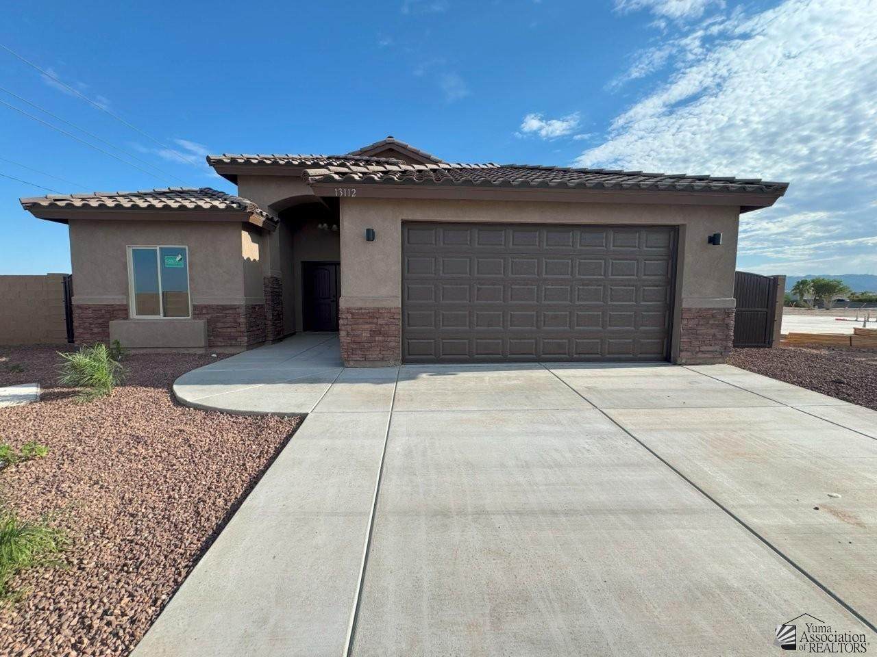 13112 54 DR - Photo 1