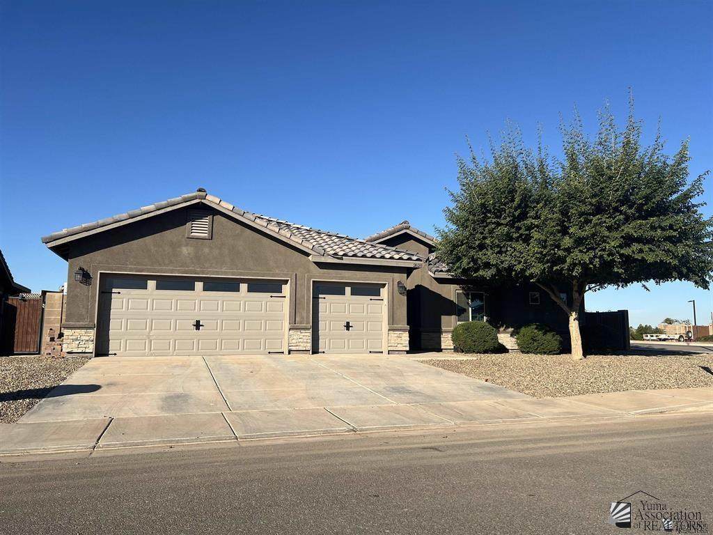 2628 44 TR - Photo 1