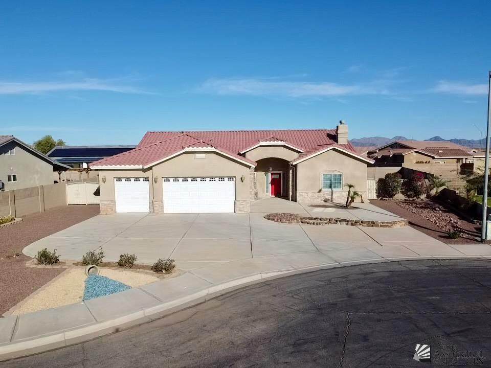 3939 Dana Dr - Photo 1
